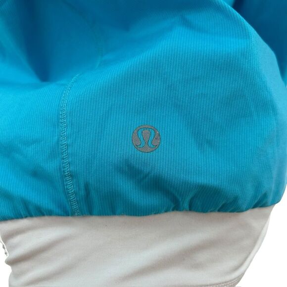 Lululemon Women’s 12 Track Attack Full Zip Windbreaker Jacket Aqua Blue‎ Sporty - Picture 7 of 15